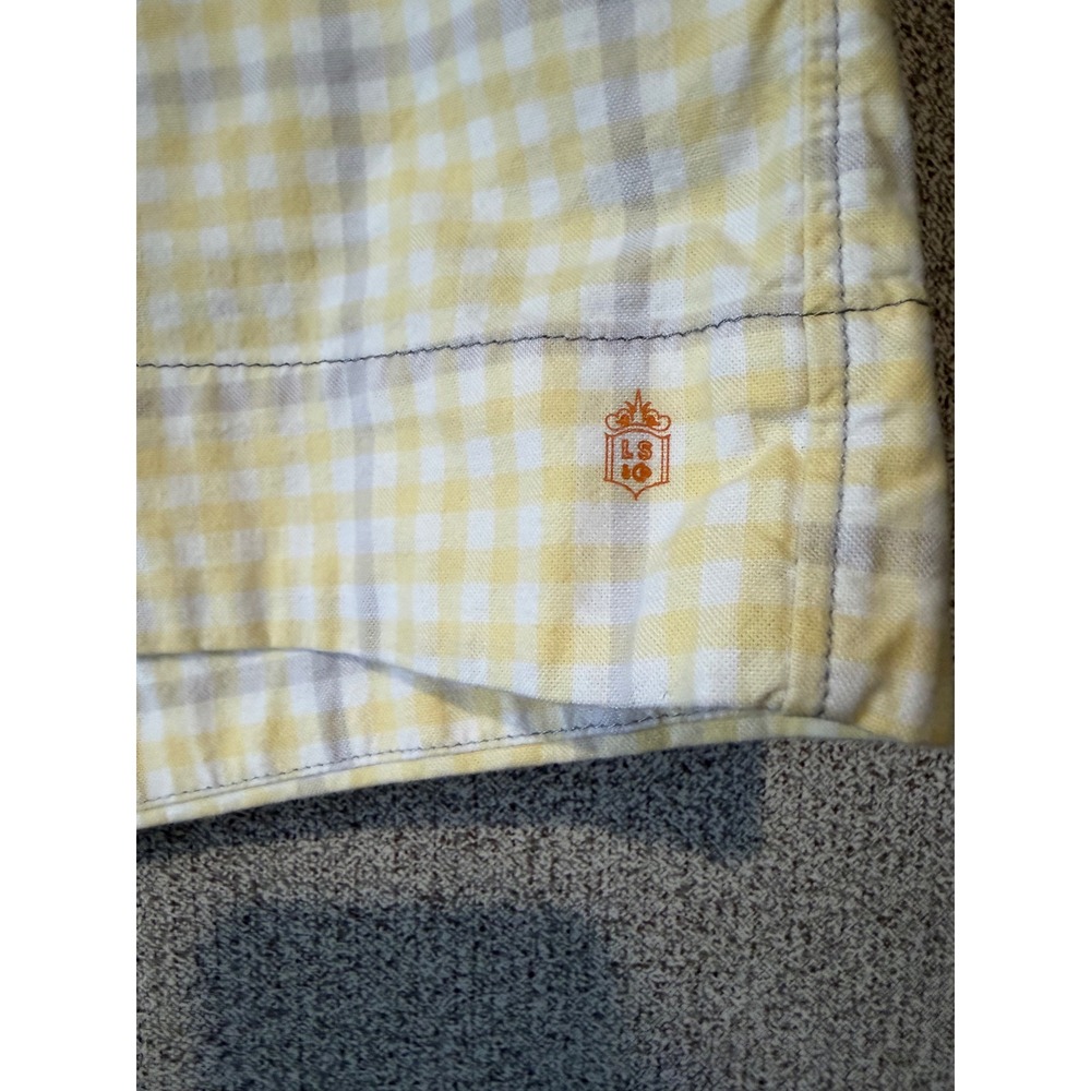 Levis Womens Yellow Gingham Plaid Casual Shorts Button Flap Pockets Est 1853 - Picture 3 of 10